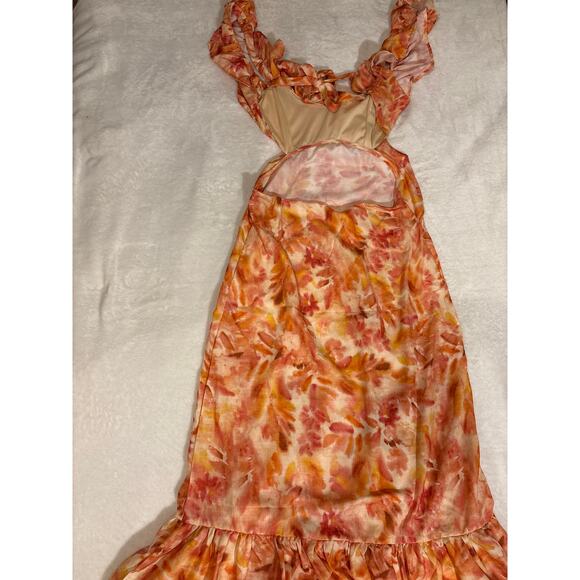 Urban Way orange floral cut out Backless with tie and zipper closure Size large. - Picture 4 of 7